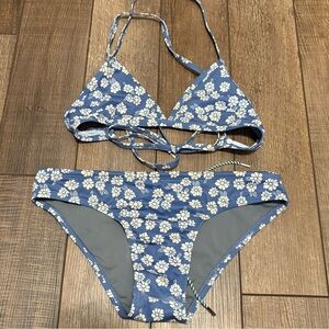 JOLYN Triangle Bikini Top & Andy Bottoms Blue Floral Size M